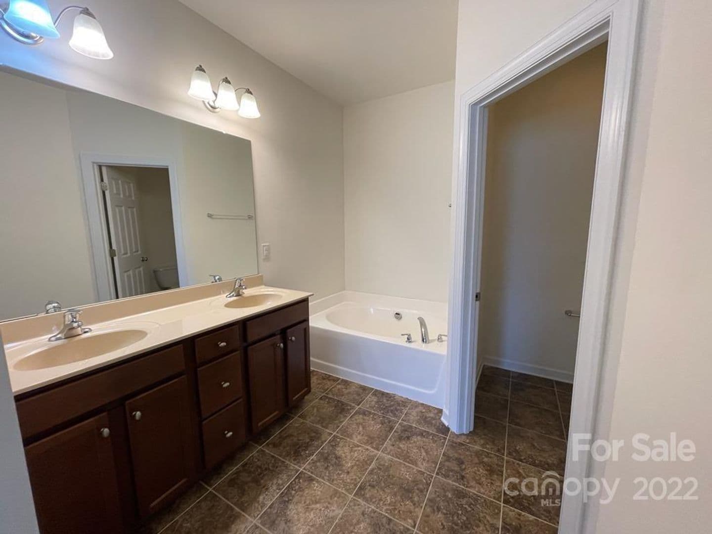 14639 Juventus St — photo 17