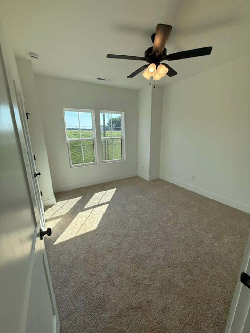 6020 Old Pineville Rd — photo 11