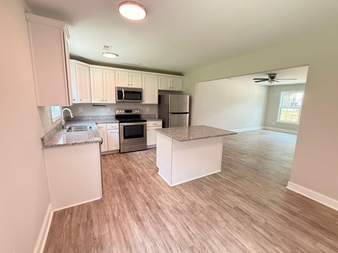 1207 Davis ST, Unit 4 — photo 6