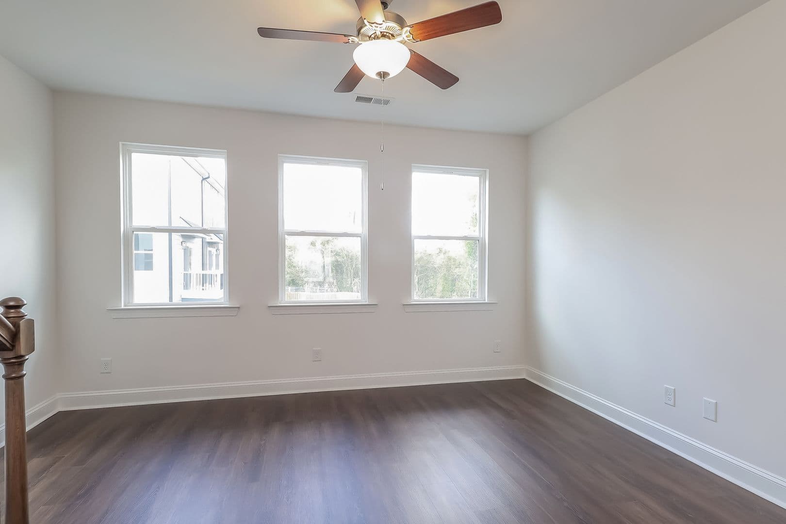 716 Drakeford Ct — photo 7
