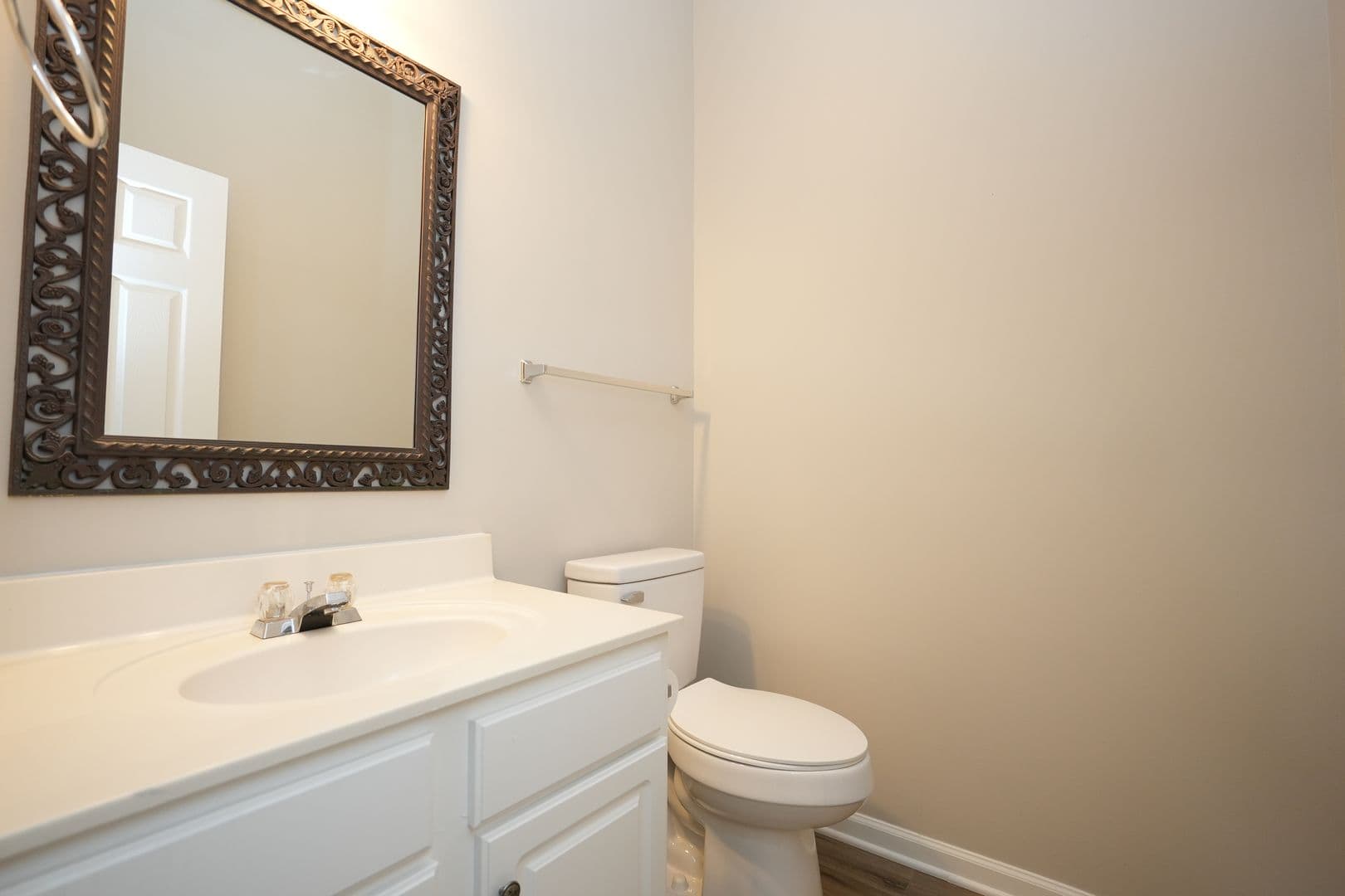 8065 Stoneham Ct — photo 12