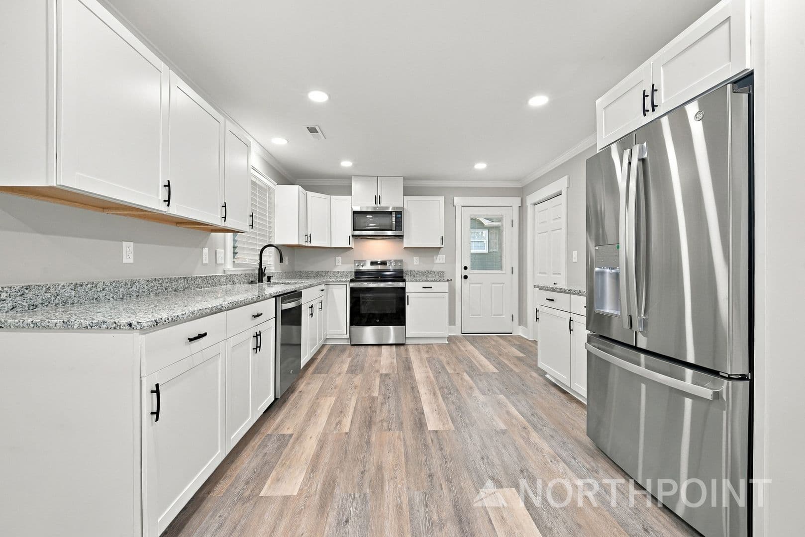 7124 Sherbourne Dr — photo 5