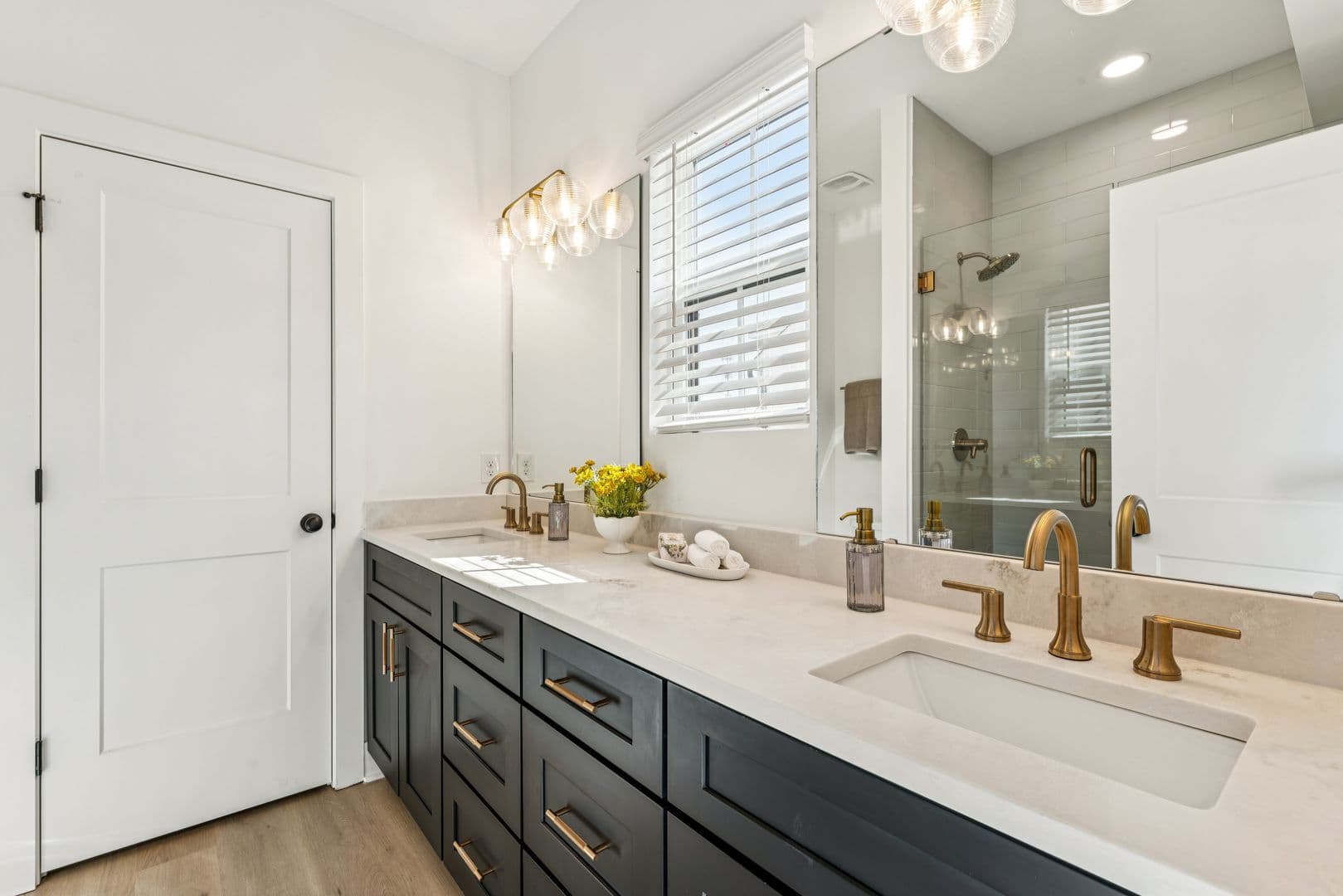 6010 Old Pineville Rd — photo 14