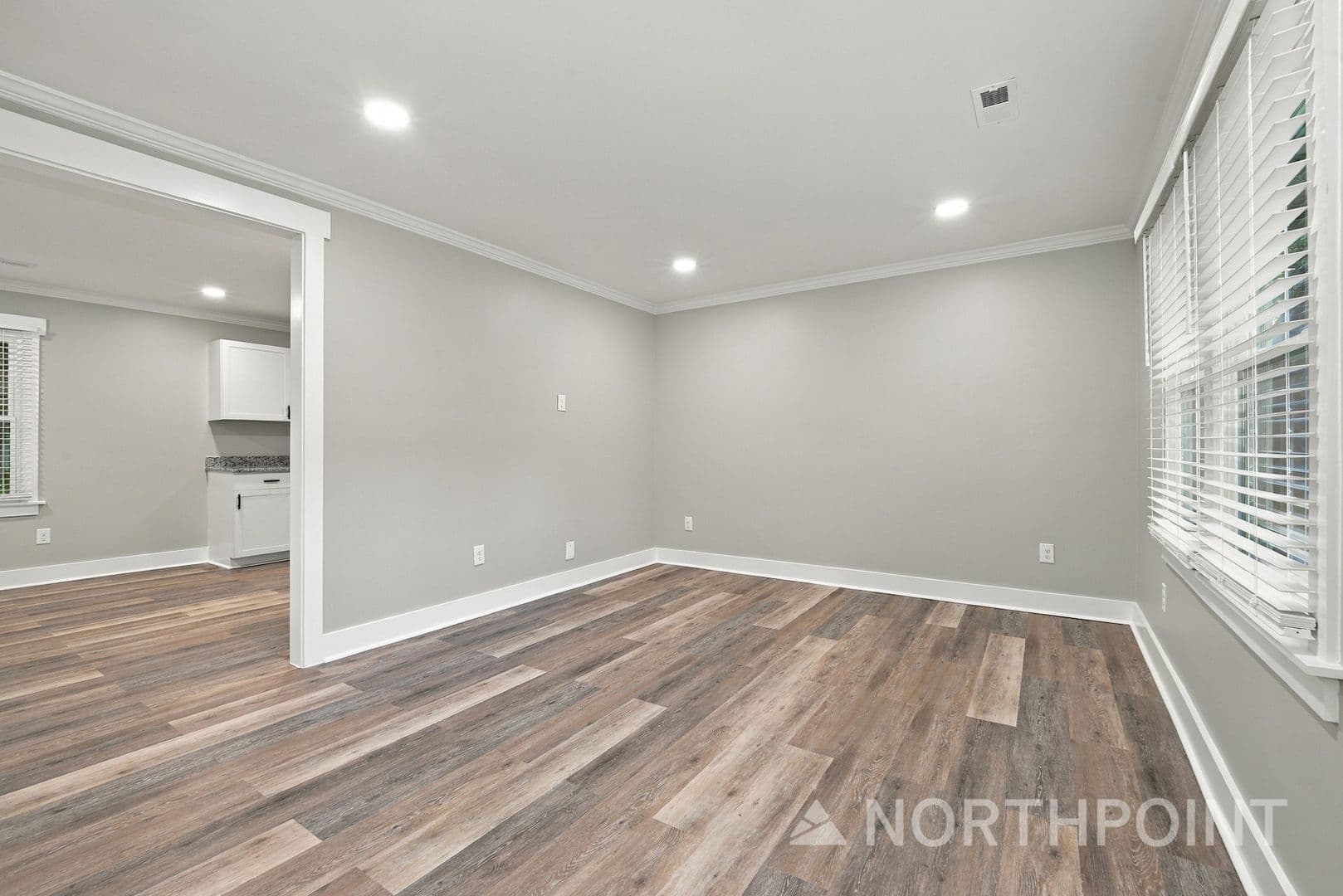 7124 Sherbourne Dr — photo 2