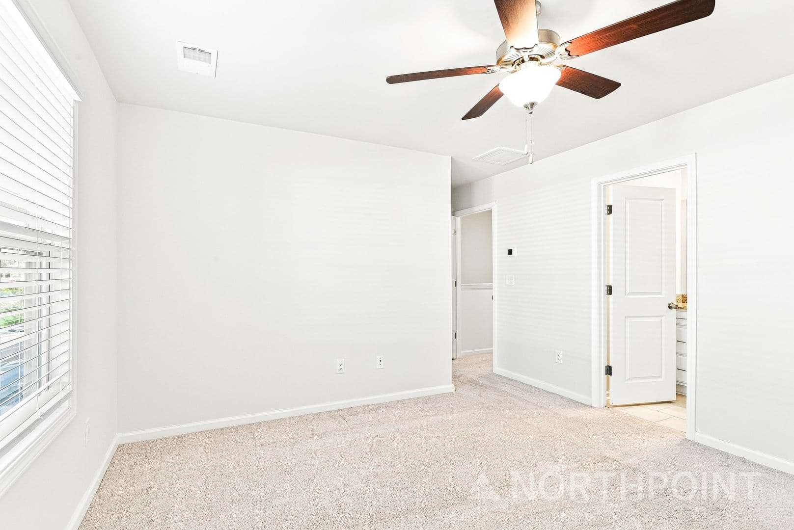 3740 YORKSHIRE PLACE — photo 9