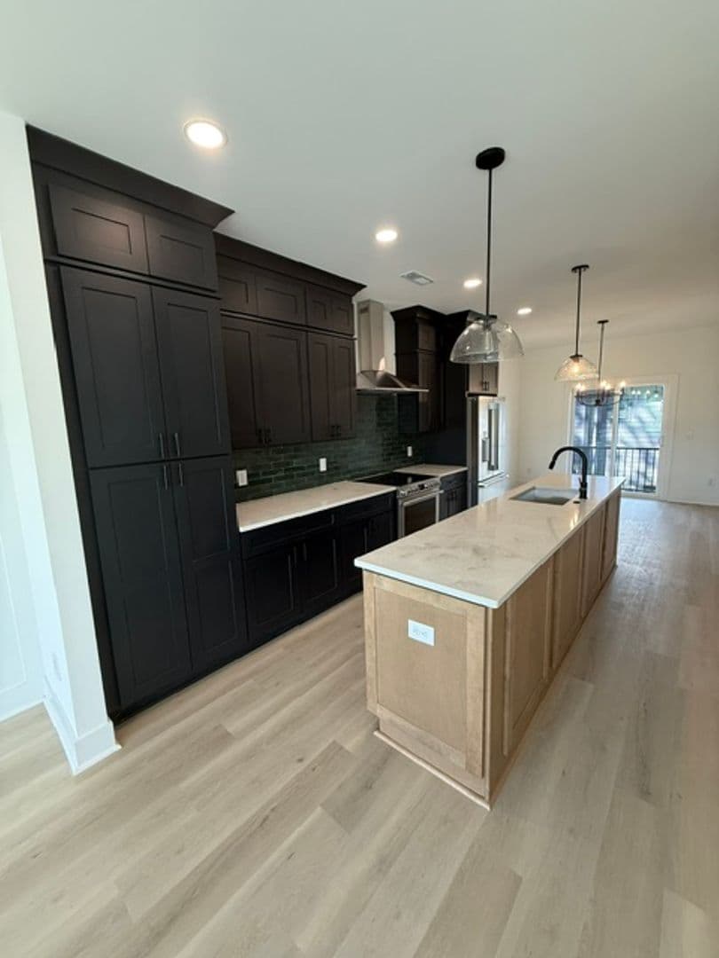 6042 Old Pineville Rd — photo 5