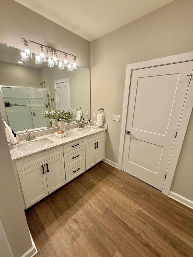 8012 Joy Crossing Lane — photo 16