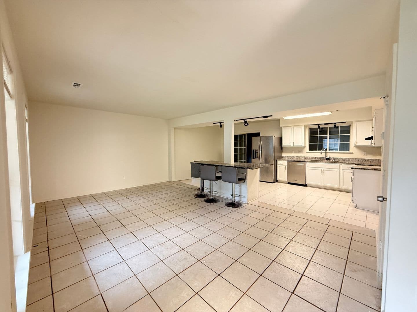 8720 Mornington Dr — photo 4