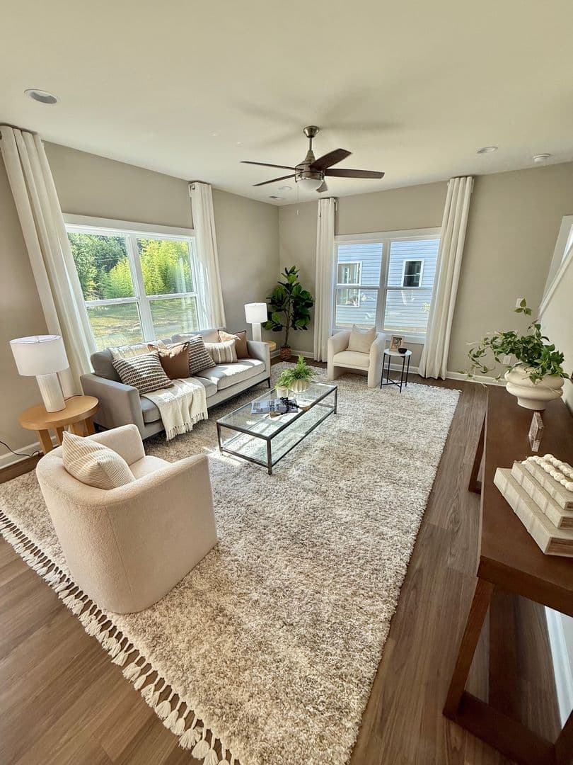 8012 Joy Crossing Lane — photo 9