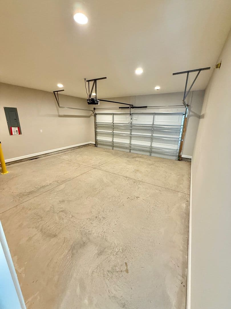 8012 Joy Crossing Lane — photo 17