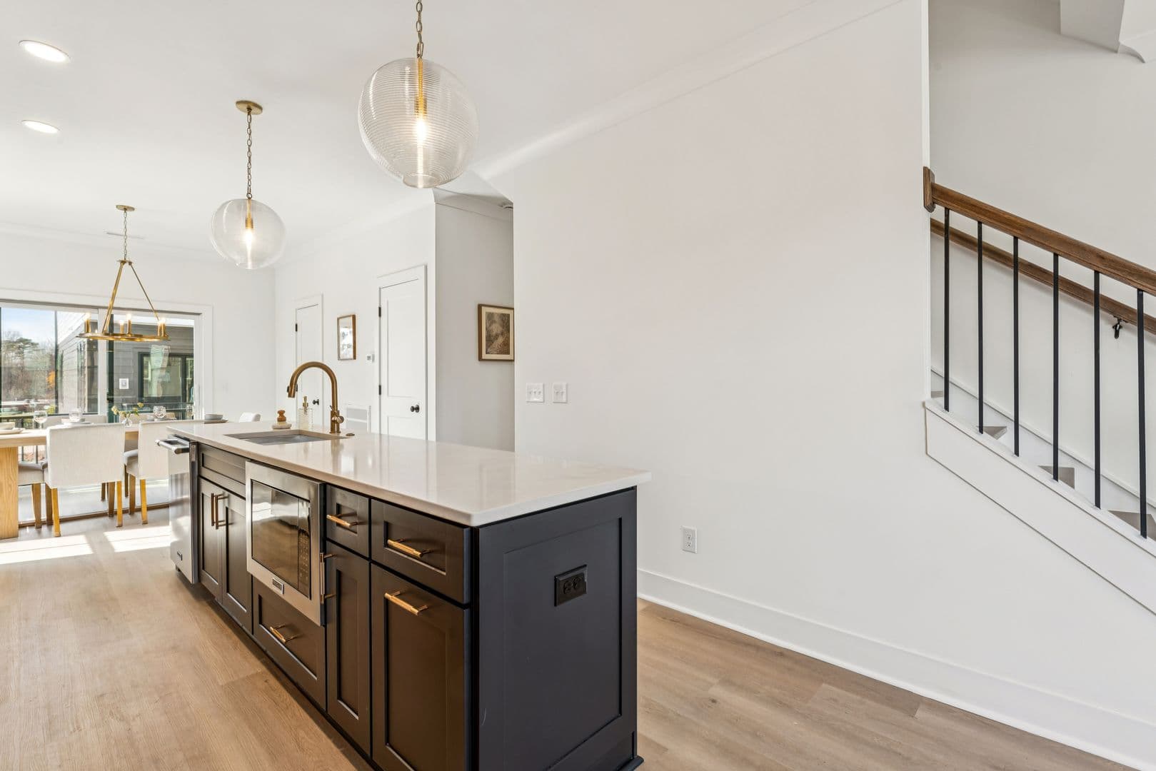6046 Old Pineville Rd — photo 10