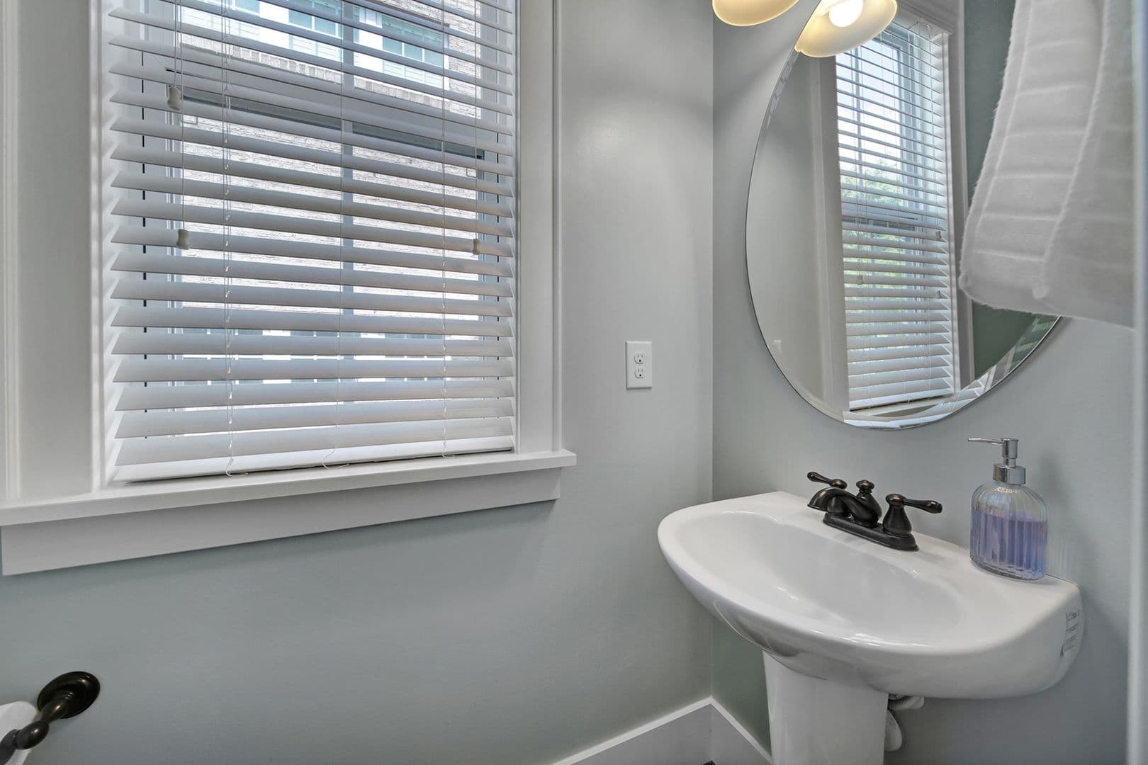 324 Mariemont Way — photo 6