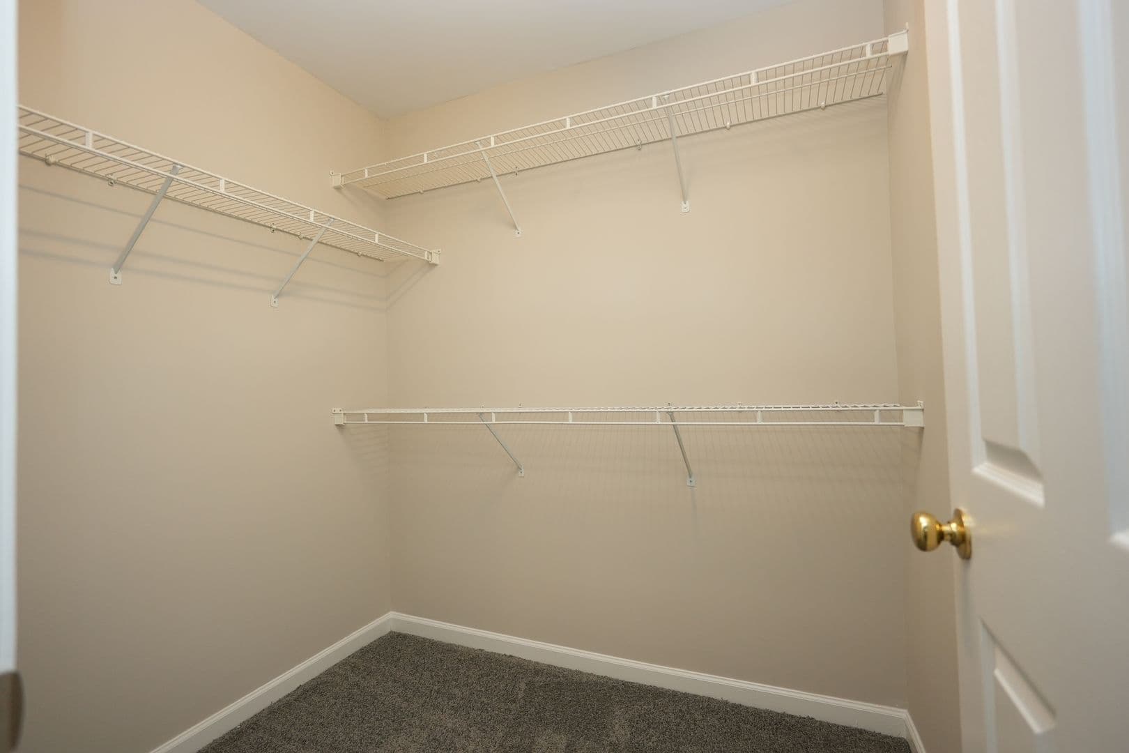 8065 Stoneham Ct — photo 14