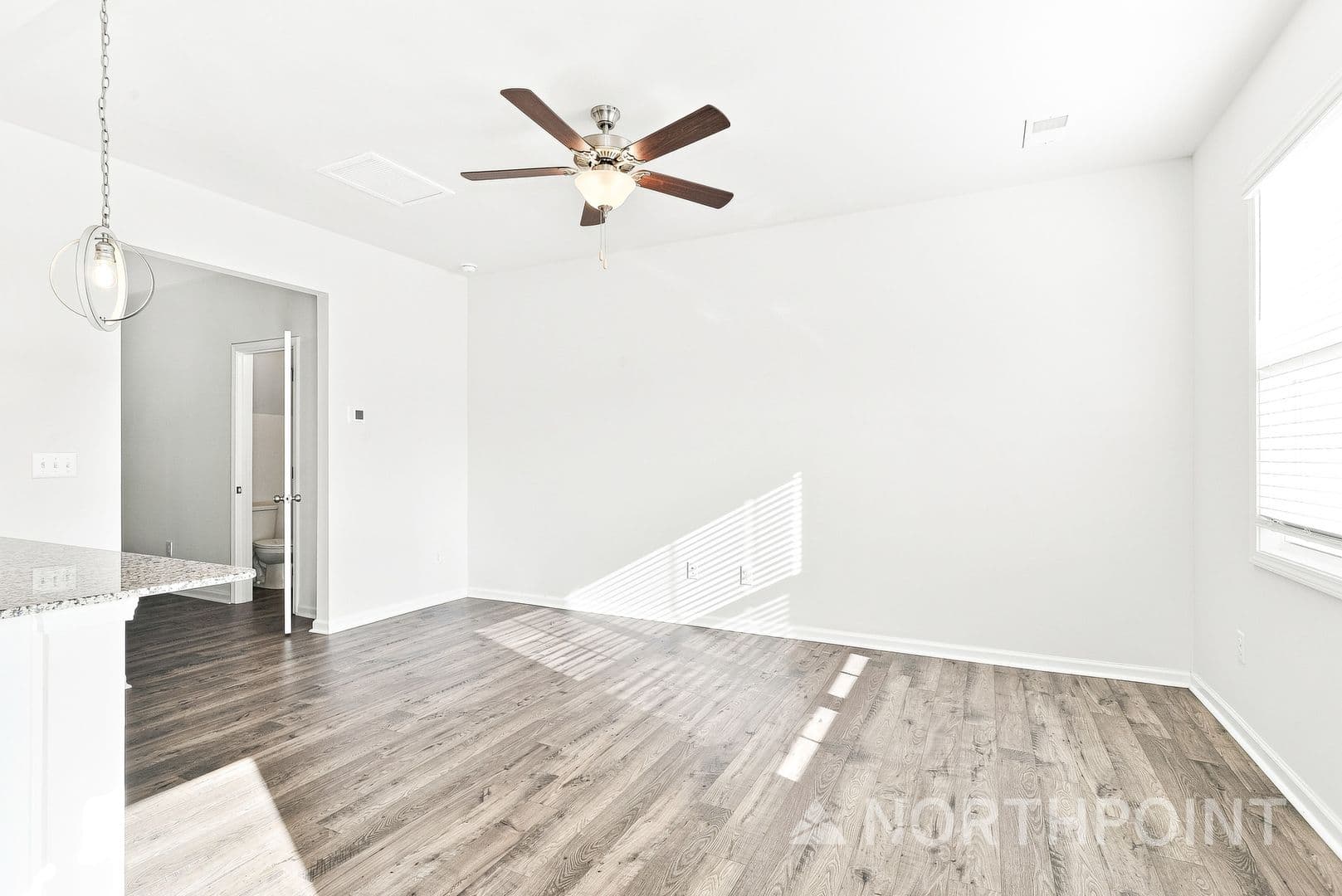 3740 YORKSHIRE PLACE — photo 2