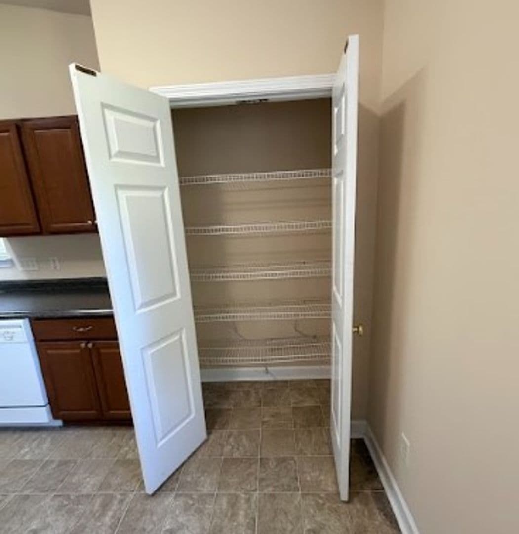 2420 Damascus Dr — photo 5