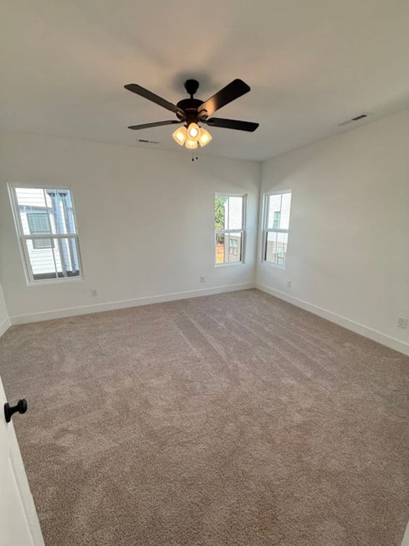6034 Old Pineville Rd — photo 18