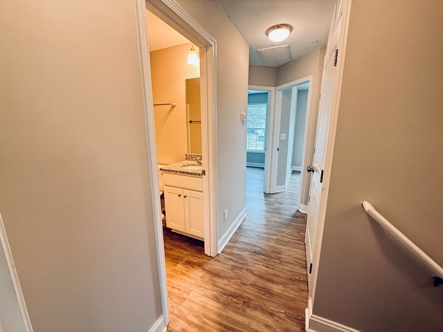 1207 Davis ST, Unit 4 — photo 11