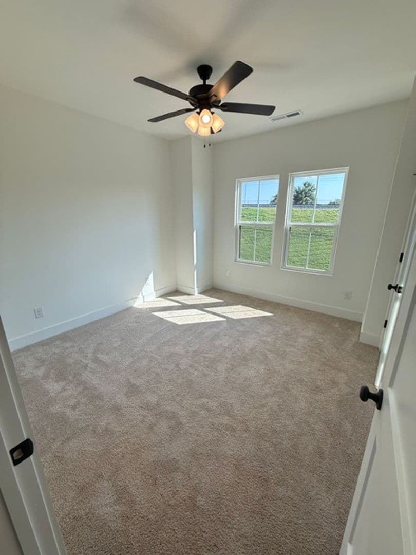 6034 Old Pineville Rd — photo 10
