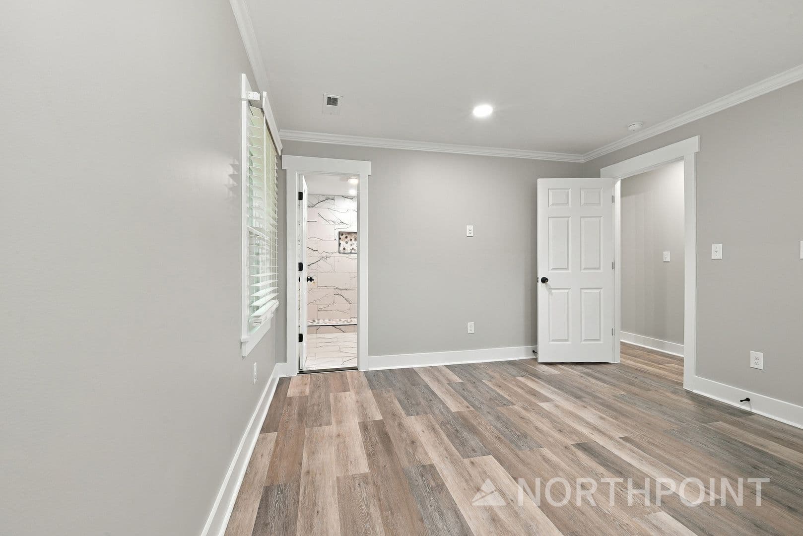 7124 Sherbourne Dr — photo 6