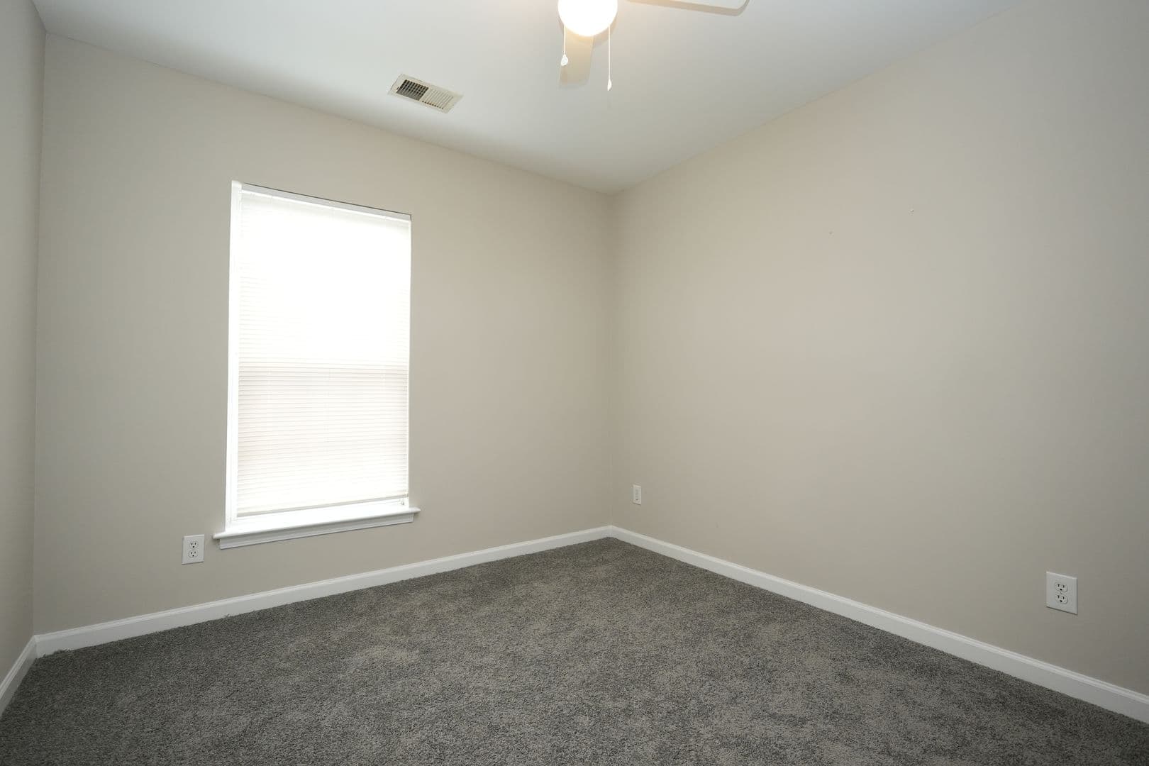 8065 Stoneham Ct — photo 19