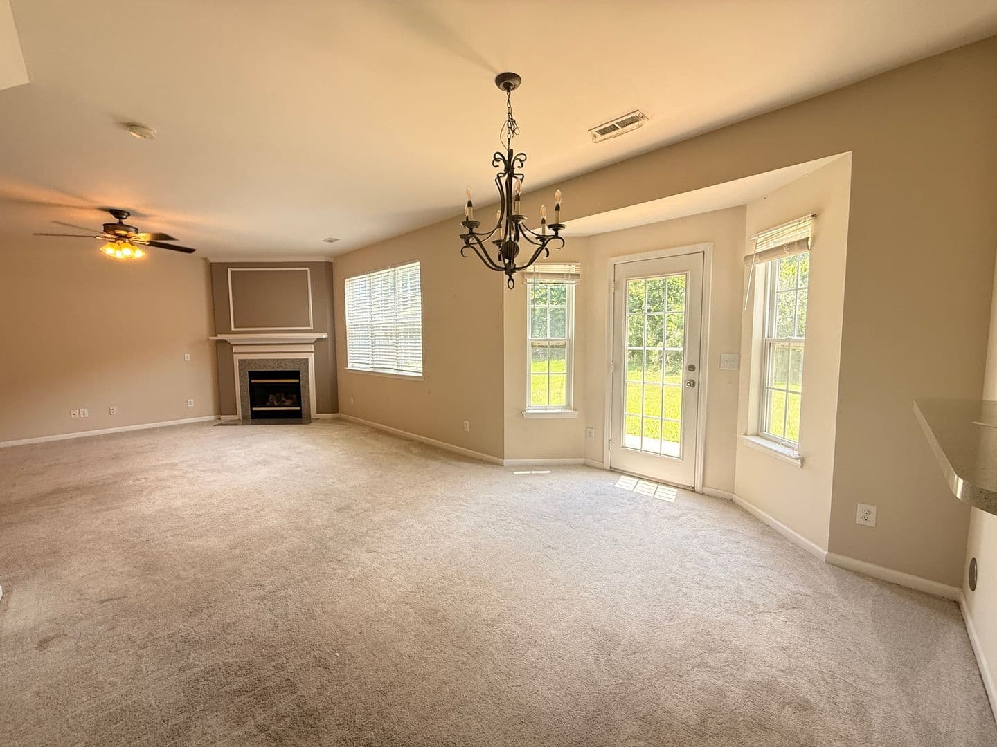 17418 Westmill Ln - Photo 4
