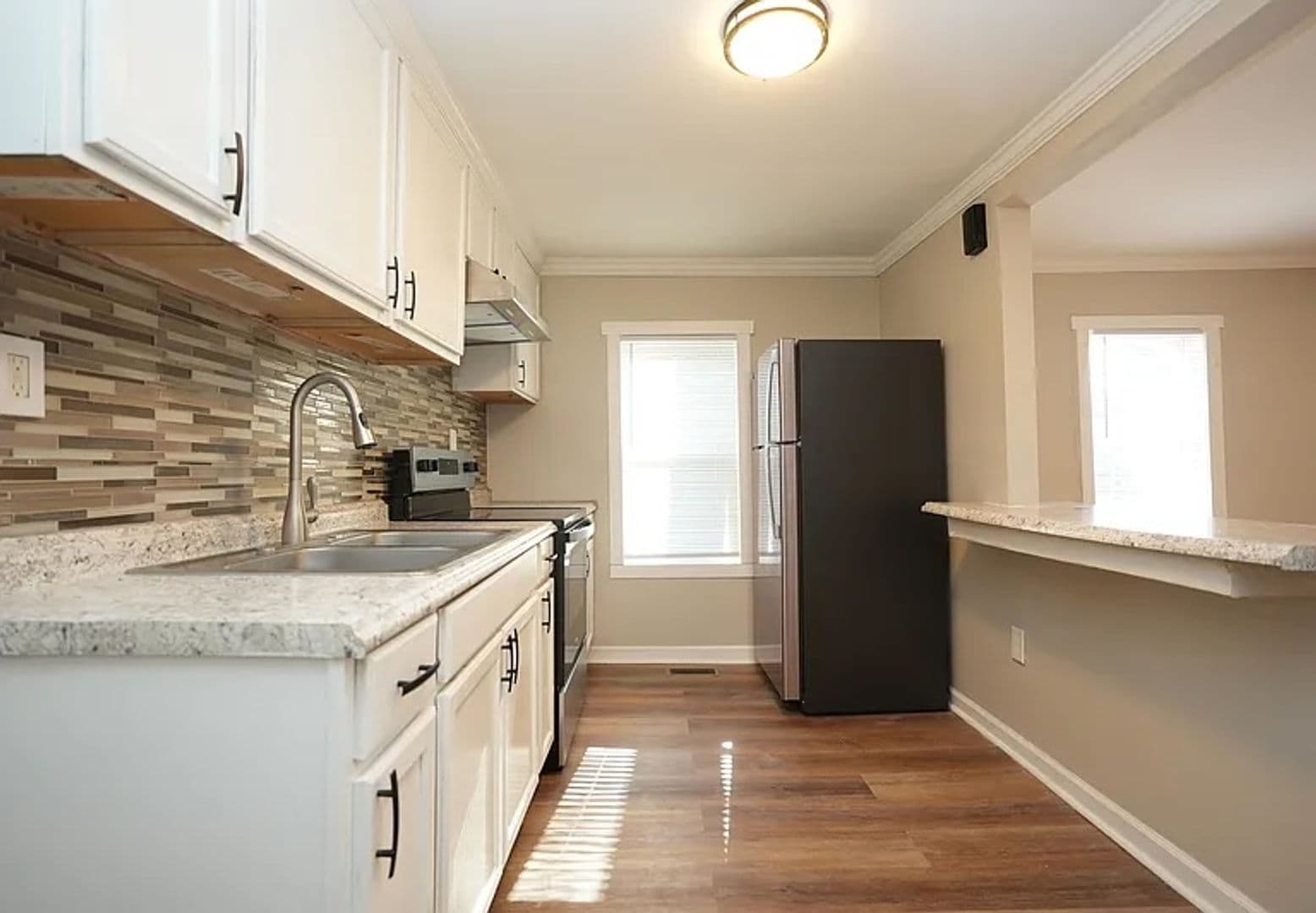 19306 S Hill St - Photo 4