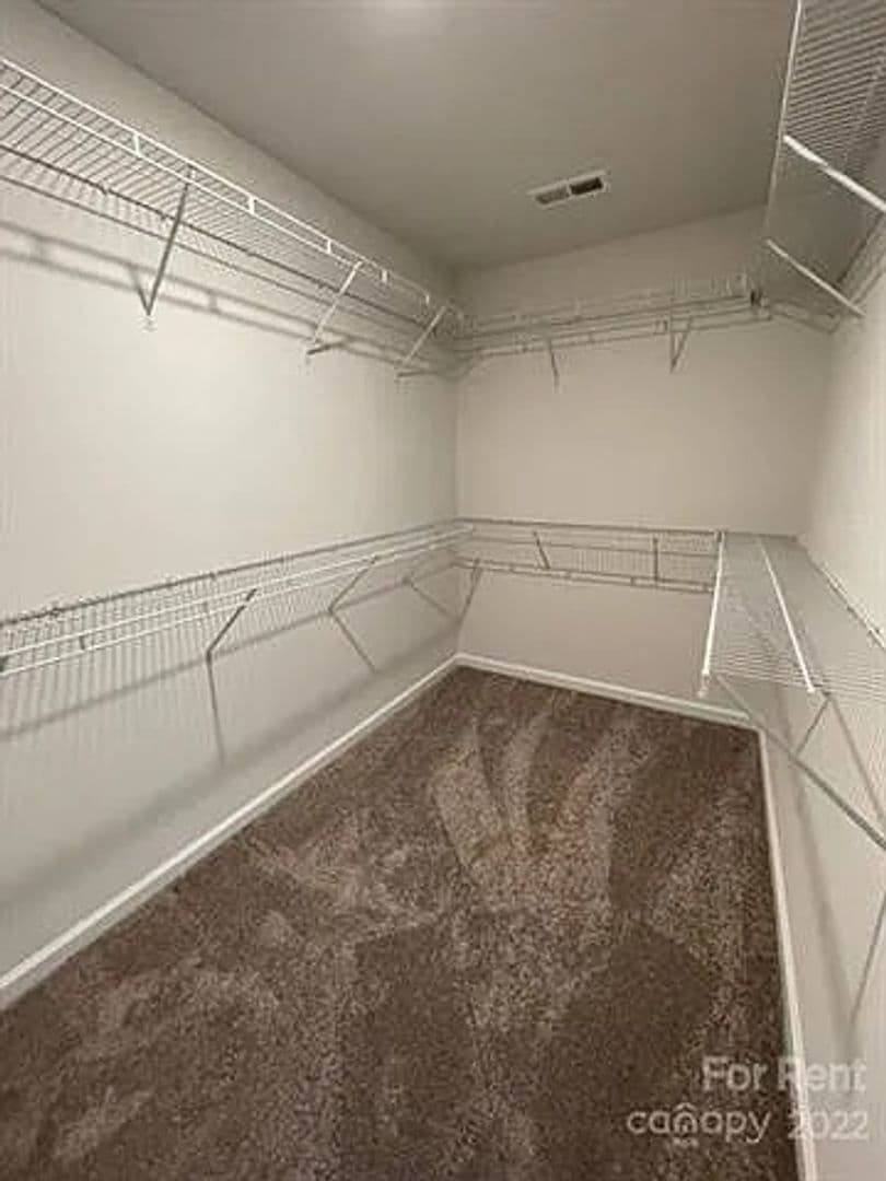 3752 Yorkshire Pl — photo 9