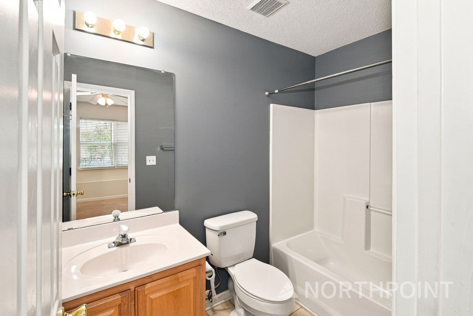 10728 Holly Ridge Blvd — photo 8