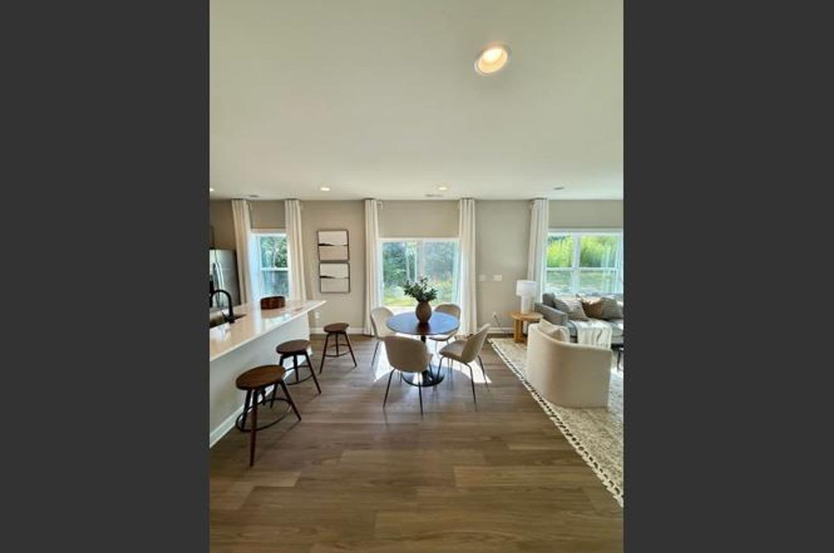 8029 Joy Crossing Ln — photo 11