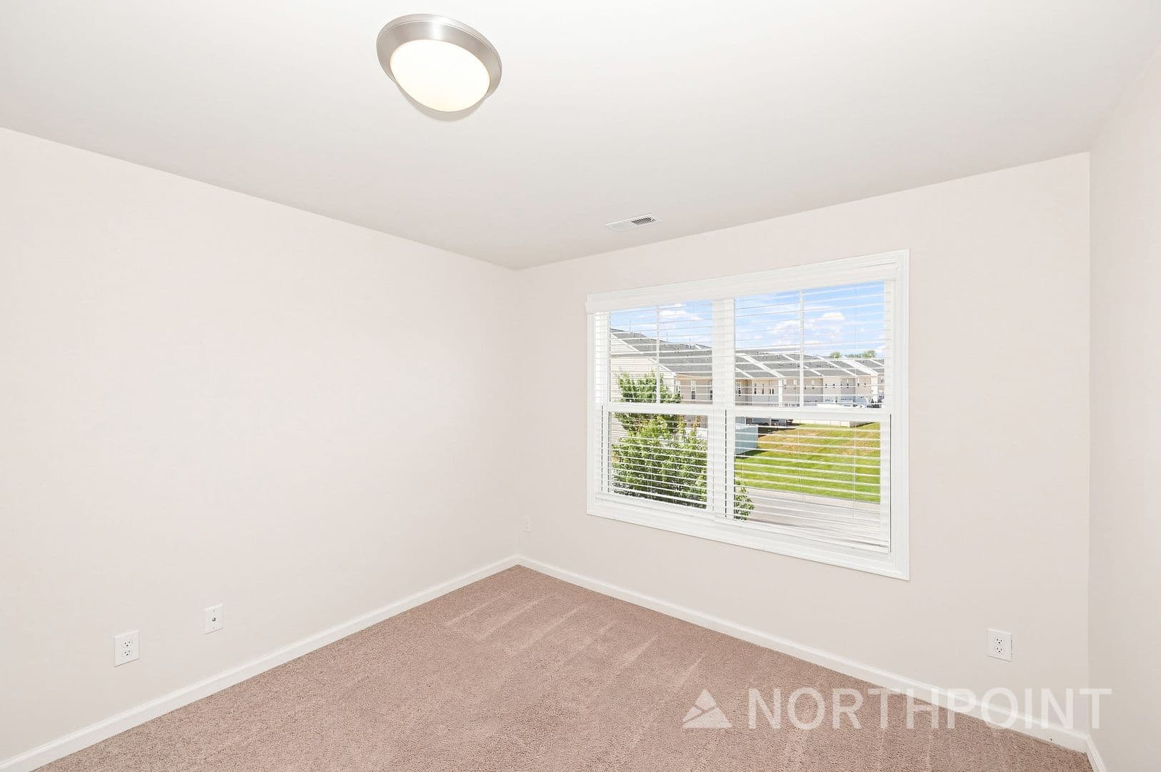 8143 Sheffield Dr — photo 12