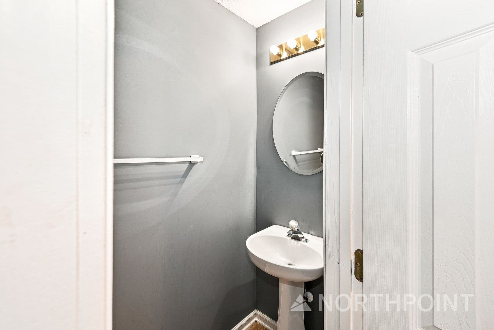10728 Holly Ridge Blvd — photo 7