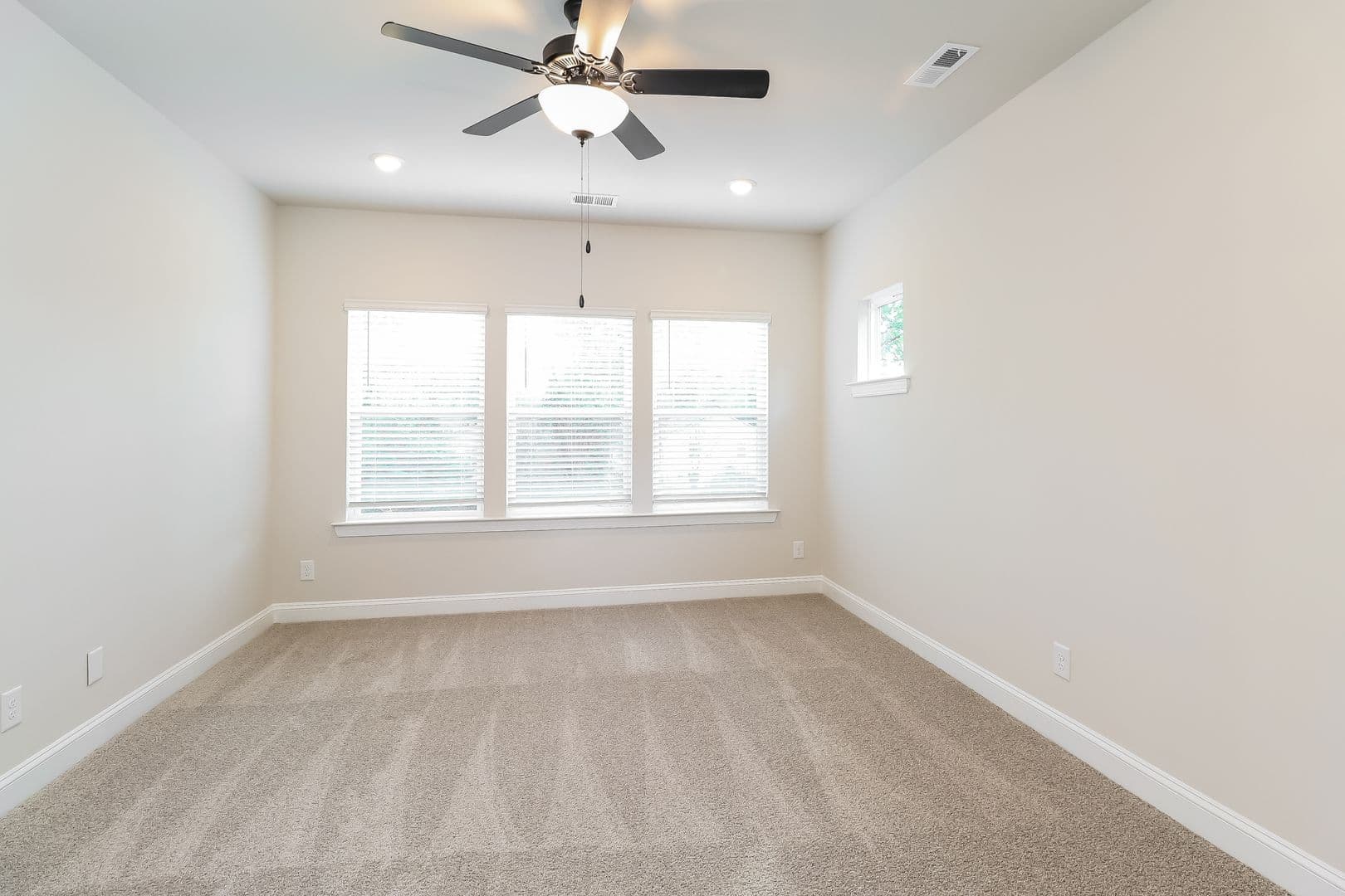 3607 Corbett Street — photo 9