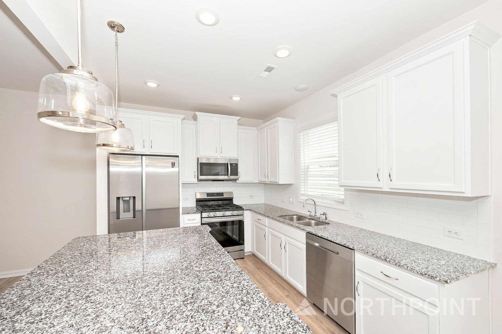 8143 Sheffield Dr — photo 6