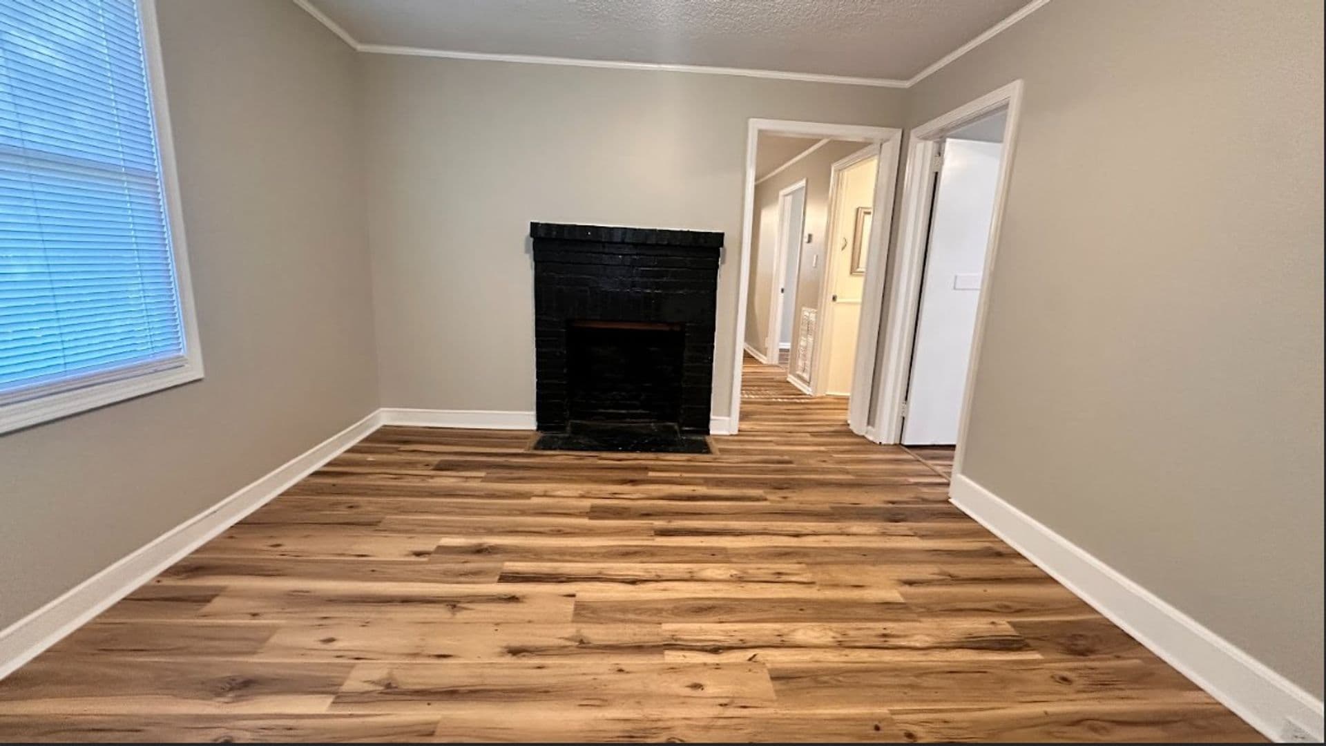 903 W Alabama Ave — photo 5