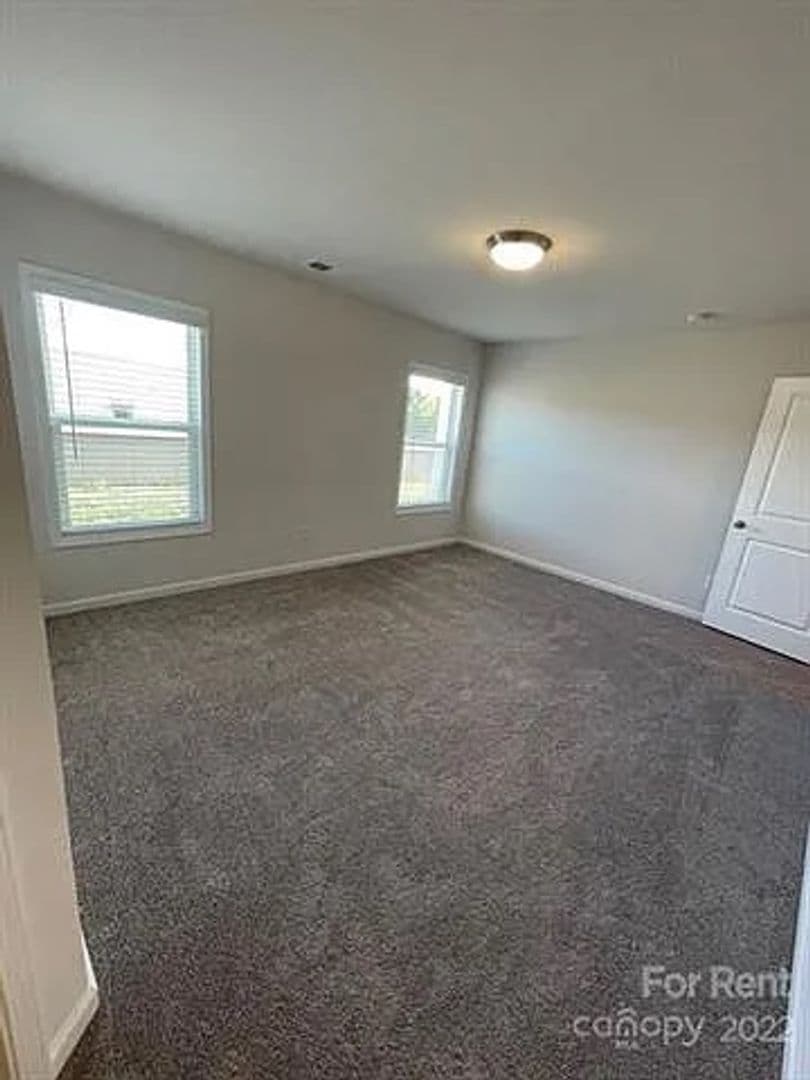 3752 Yorkshire Pl — photo 8