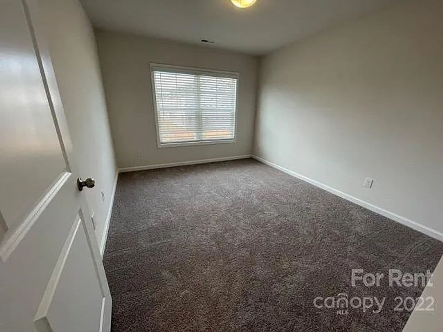 3752 Yorkshire Pl — photo 13
