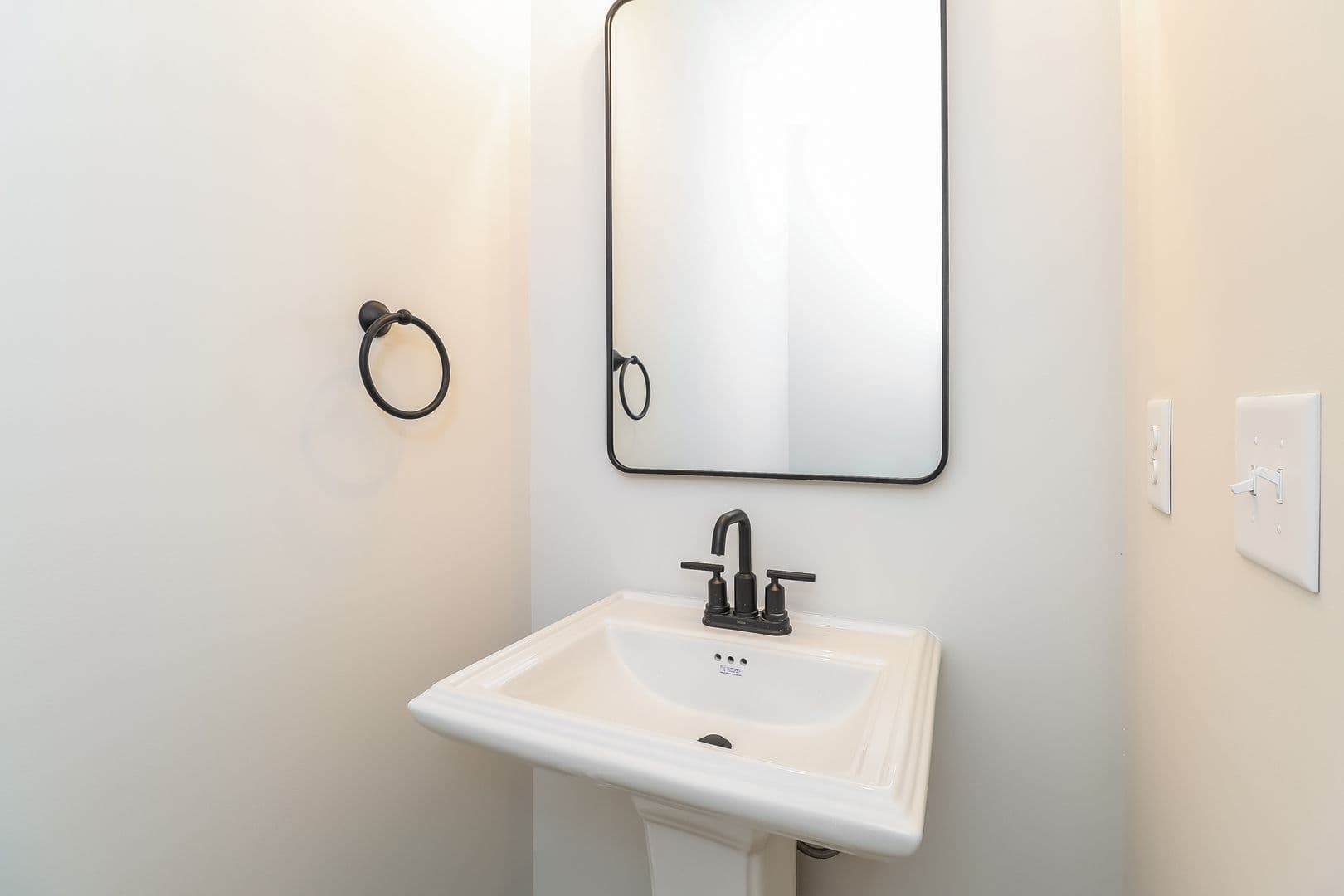 3607 Corbett Street — photo 7
