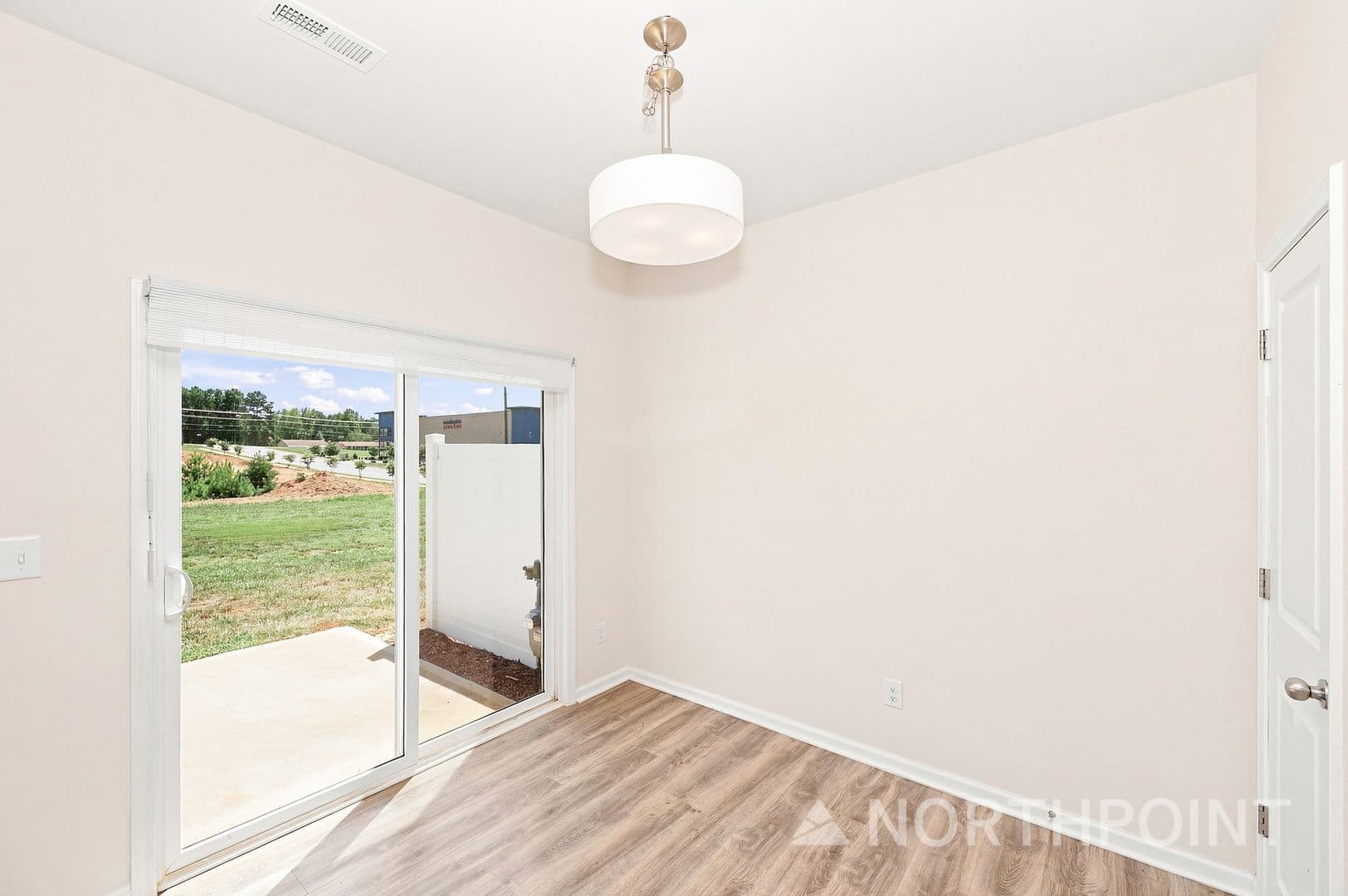 8143 Sheffield Dr — photo 5