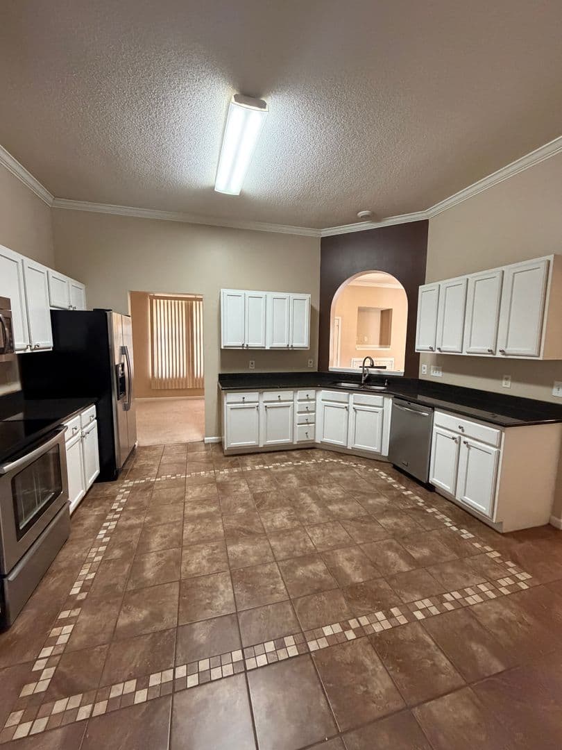 5704 Kemp Mundy Ln — photo 2